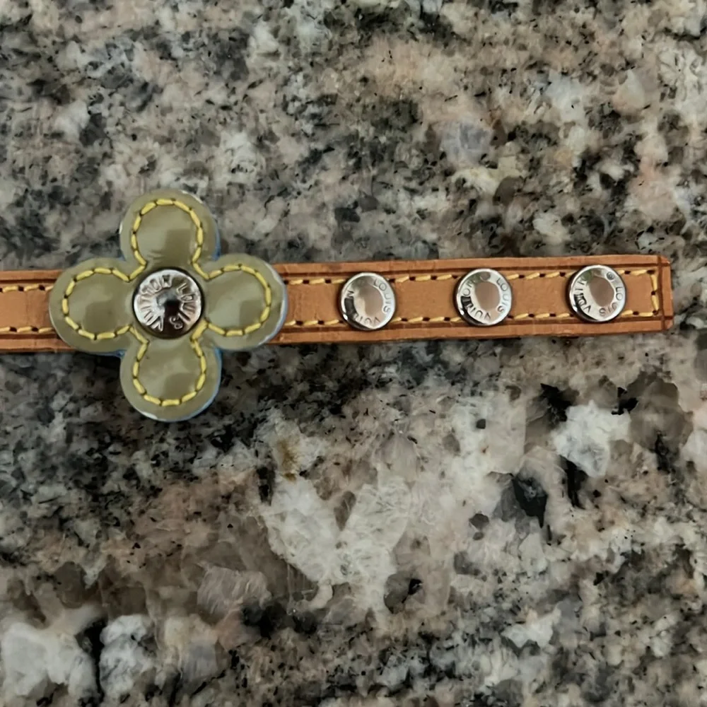 Louis Vuitton Vernis Fleur Double Wrap Bracelet - Picture 6 of 10